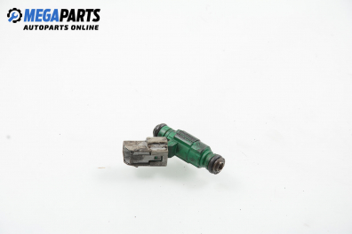 Gasoline fuel injector for Hyundai Coupe 2.7 V6, 167 hp, 2002