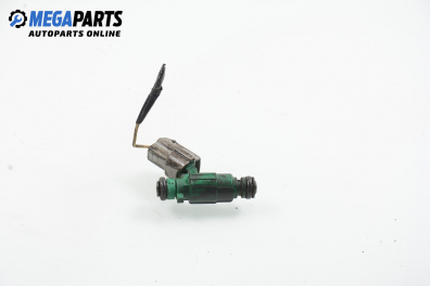 Gasoline fuel injector for Hyundai Coupe 2.7 V6, 167 hp, 2002