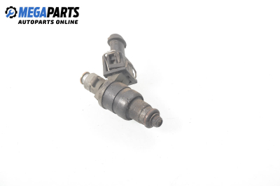 Benzineinspritzdüse for Mercedes-Benz C-Klasse 202 (W/S) 1.8, 122 hp, sedan, 1995