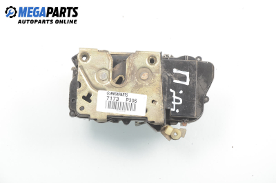 Schloss for Peugeot 306 1.8, 101 hp, hecktür, 1994, position: rechts, vorderseite