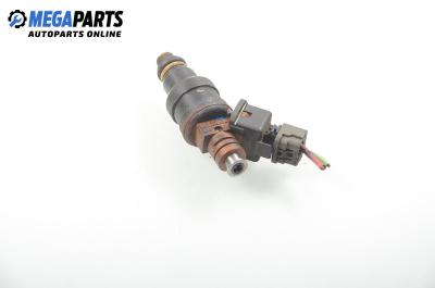 Gasoline fuel injector for Hyundai Coupe 2.0 16V, 139 hp, 1997