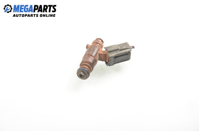 Gasoline fuel injector for Kia Carens 1.8, 110 hp, 2002
