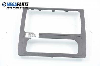 Zentralkonsole for Volkswagen Caddy III (2K) 1.6 BiFuel, 102 hp, lkw, 2012