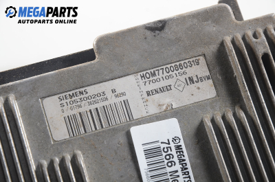 ECU for Renault Megane I 1.6, 90 hp, sedan, 1997 № Siemens S105300203