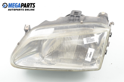 Far for Renault Megane I 1.6, 75 hp, hatchback, 5 uși, 1996, position: stânga Valeo