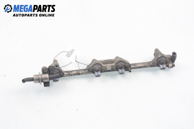 Fuel rail with injectors for Ford Galaxy 2.0, 116 hp, 1998