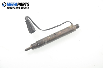 Diesel master fuel injector for Volkswagen Passat (B5; B5.5) 1.9 TDI, 110 hp, sedan, 1997 № 0281130201