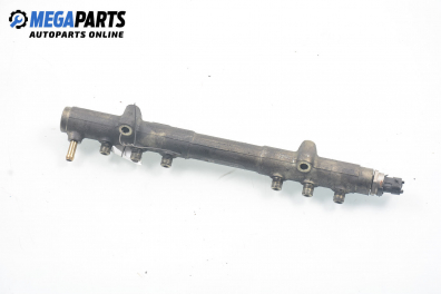 Fuel rail for Volvo XC70 2.4 D5 AWD, 185 hp automatic, 2006