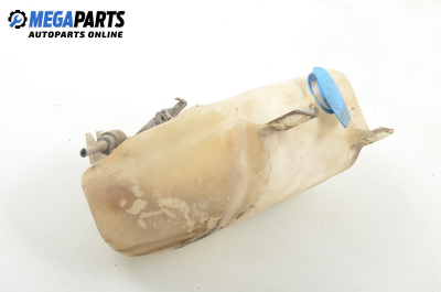 Waschwasserbehälter für scheibenwaschanlage for Volkswagen Golf III 1.8, 90 hp, combi, 1994
