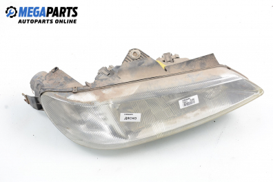Far for Peugeot 406 1.8 16V, 110 hp, sedan, 1995, position: dreapta
