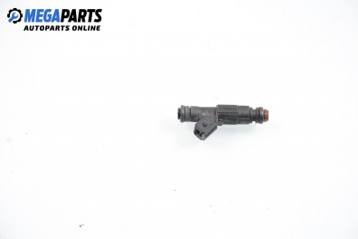 Duza benzină for Ford Mondeo Mk II 1.8, 115 hp, combi, 1999