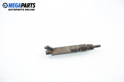 Diesel fuel injector for Volkswagen Passat (B5; B5.5) 1.9 TDI, 110 hp, sedan, 1999