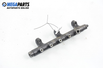 Fuel rail for Renault Espace III 2.2 dCi, 130 hp, 2000