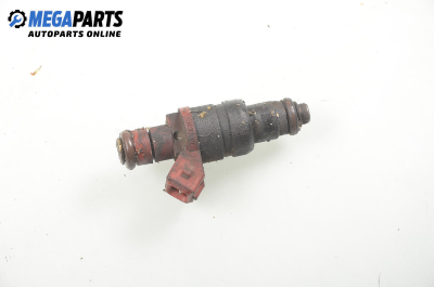 Gasoline fuel injector for Mercedes-Benz E-Class 210 (W/S) 2.0, 136 hp, sedan automatic, 1998