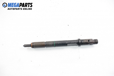Diesel fuel injector for Audi A4 (B5) 2.5 TDI, 150 hp, station wagon, 1999 № 059 130 201 Е