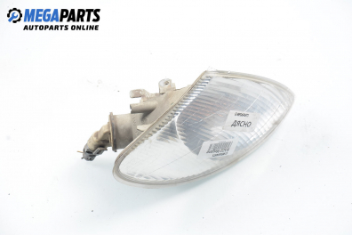 Semnalizator for Renault Megane I 1.6, 90 hp, hatchback, 5 uși automatic, 1997, position: dreapta