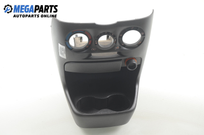 Central console for Fiat Punto 1.2, 60 hp, 3 doors, 2000