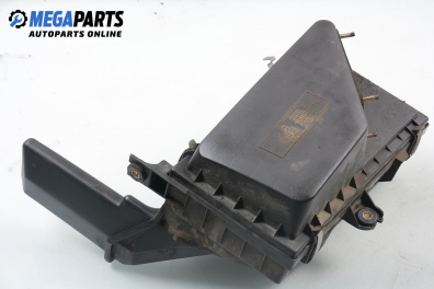 Filtergehäuse for Mitsubishi Carisma 1.8 16V GDI, 125 hp, hecktür, 2001