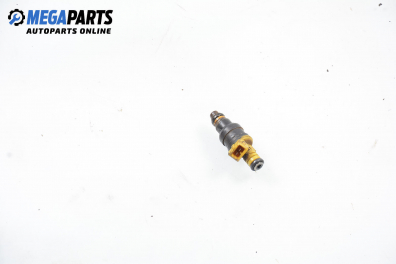 Gasoline fuel injector for Alfa Romeo 146 1.6 16V T.Spark, 120 hp, 5 doors, 1997