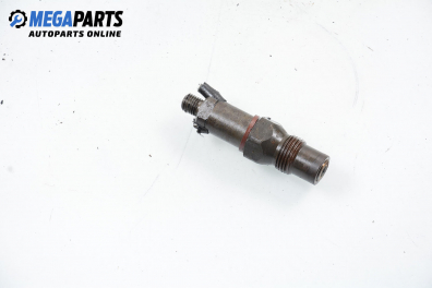 Diesel fuel injector for Ford Mondeo Mk II 1.8 TD, 90 hp, hatchback, 1998