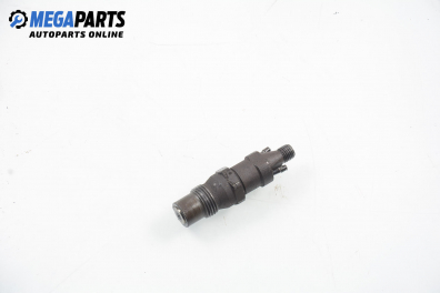 Diesel fuel injector for Volkswagen Transporter 2.4 D, 78 hp, passenger, 1995