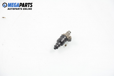 Gasoline fuel injector for Audi A4 (B5) 1.6, 100 hp, sedan, 1995