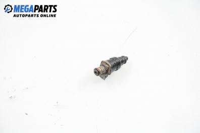 Gasoline fuel injector for Audi A4 (B5) 1.6, 100 hp, sedan, 1995