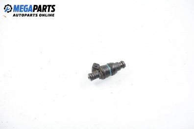 Gasoline fuel injector for BMW 3 (E36) 1.8, 113 hp, sedan, 1993