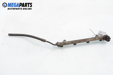 Fuel rail for Mitsubishi Space Runner 1.8, 122 hp, 1994