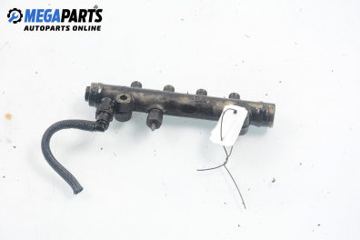 Rampă combustibil for Peugeot 206 1.4 HDi, 68 hp, товарен, 3 uși, 2003