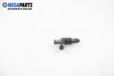 Gasoline fuel injector for Mercedes-Benz C-Class 202 (W/S) 1.8, 122 hp, sedan automatic, 1994