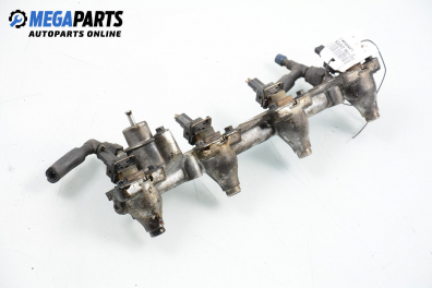 Fuel rail with injectors for Ford Mondeo Mk I 2.0 16V, 136 hp, sedan, 1994