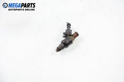 Gasoline fuel injector for Hyundai Coupe (RD2) 2.0 16V, 135 hp, coupe, 2000