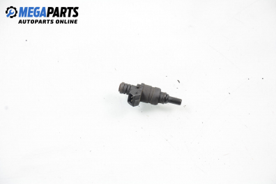 Gasoline fuel injector for BMW 5 (E39) 2.0, 150 hp, station wagon, 1998