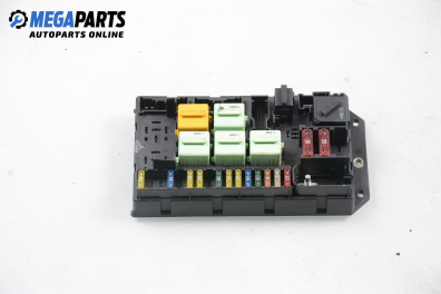 Fuse box for Land Rover Range Rover III 4.0 4x4, 286 hp automatic, 2003