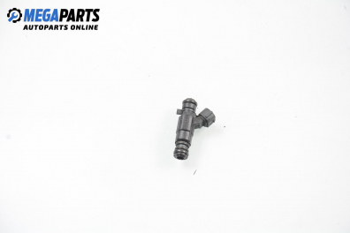 Gasoline fuel injector for Volkswagen Phaeton 4.2 V8  4motion, 335 hp automatic, 2004