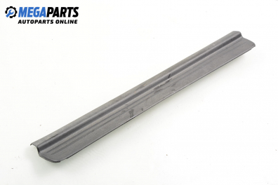 Interior plastic for Nissan Primera (P10) 1.6, 102 hp, sedan, 1994, position: front - right