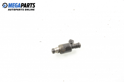 Gasoline fuel injector for Opel Astra F 1.6 Si, 100 hp, station wagon, 1994