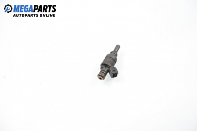 Gasoline fuel injector for Audi A3 (8L) 1.8, 125 hp, 3 doors, 1998