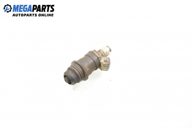 Gasoline fuel injector for Audi 80 (B4) 1.6, 101 hp, station wagon, 1994