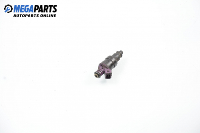Gasoline fuel injector for Opel Astra F 1.8 16V, 116 hp, station wagon, 1996