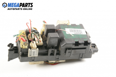 Fuse box for Hyundai Santamo 2.0 16V, 139 hp, 1999