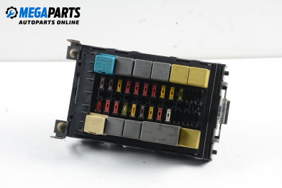 Fuse box for Fiat Tipo 1.6 i.e., 75 hp, 5 doors, 1993