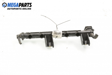 Fuel rail for Renault Clio I 1.2, 58 hp, 3 doors, 1996