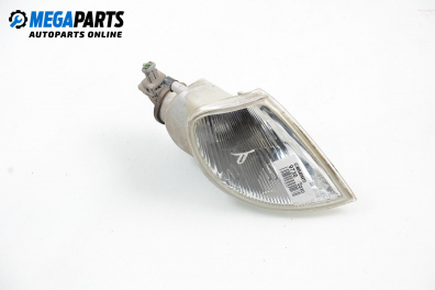 Semnalizator for Citroen Saxo 1.6, 88 hp, 3 uși, 1998, position: dreapta