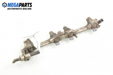 Fuel rail with injectors for Ford Galaxy 2.0, 116 hp, 1998