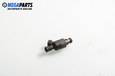 Gasoline fuel injector for Opel Astra F 1.6 16V, 100 hp, station wagon, 1996