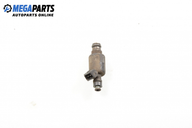 Gasoline fuel injector for Opel Astra F 1.6 16V, 100 hp, station wagon, 1996