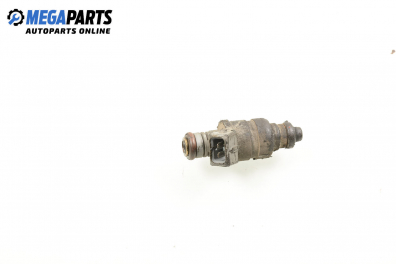 Gasoline fuel injector for Audi A3 (8L) 1.8, 125 hp, 3 doors, 1996