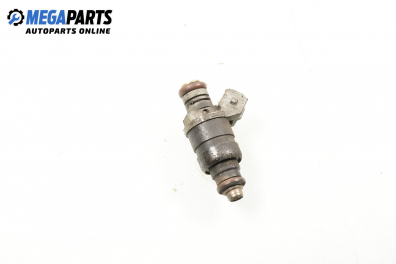 Gasoline fuel injector for Audi A3 (8L) 1.8, 125 hp, 3 doors, 1996